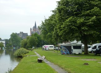 Campingplatz Limburg: Pächterin bleibt für weiteres Jahr! Uferstreifen des Campingplatzes in Limburg an der Lahn. | Neues Limburg