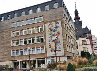 Rathausanbau: Bürogebäude oder Hotel? Rathausanbau: Bürogebäude oder Hotel? Vorschlag: Studentenwohnheim! | Neues Limburg